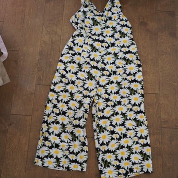 Lucy & Yak Sleeveless V Neck Daisy Jumpsuit Multicolor Womens Size 6 - Picture 3 of 8